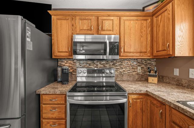 53271 County Murray Drive, Granger, IN 46530