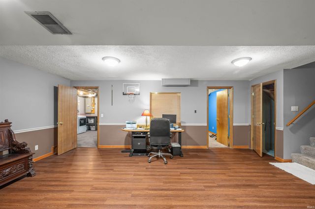 53271 County Murray Drive, Granger, IN 46530