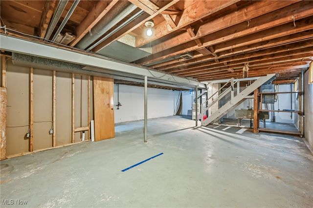 1859 Mathews Road, Poland, OH 44514