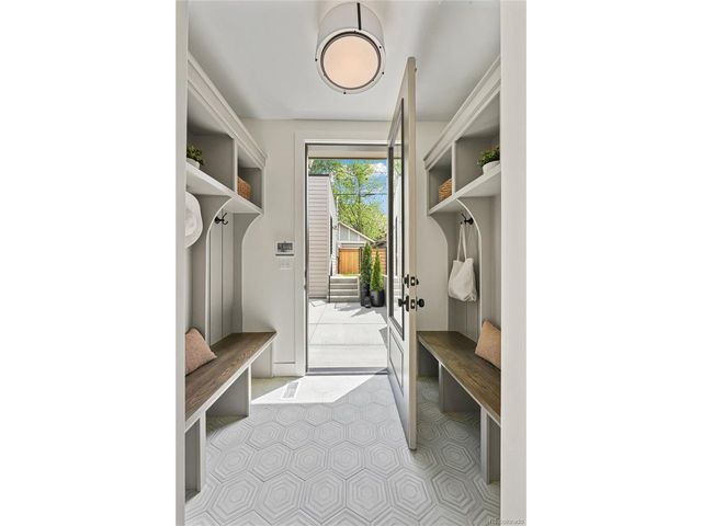 1060 S Ogden St, Denver, CO 80209