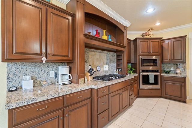 5113 S Bent Tree Drive, Rogers, AR 72758