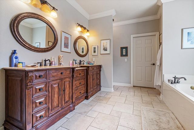 5113 S Bent Tree Drive, Rogers, AR 72758