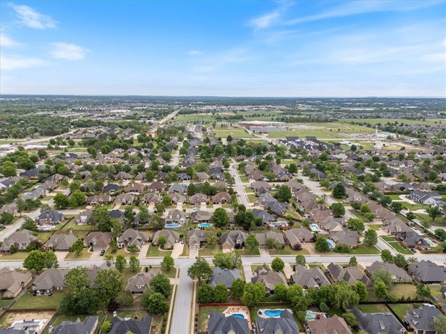 5113 S Bent Tree Drive, Rogers, AR 72758