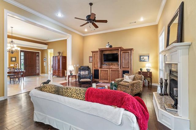 5113 S Bent Tree Drive, Rogers, AR 72758