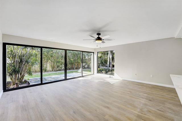 1100 SE 5th Ct 1, Pompano Beach, FL 33060