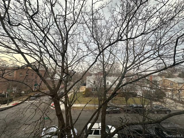 216-04 47th Avenue 3A, Bayside, NY 11361