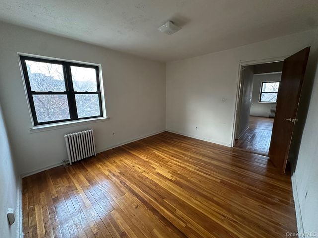 216-04 47th Avenue 3A, Bayside, NY 11361