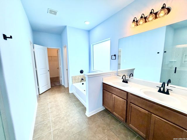 333 Soapstone, Cibolo, TX 78108