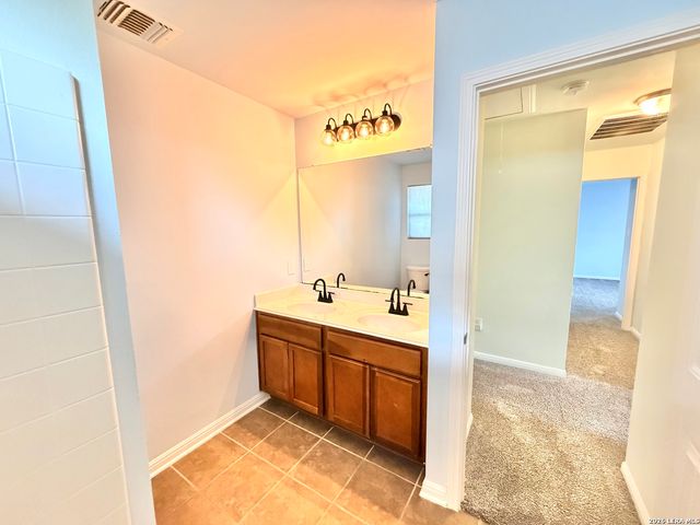 333 Soapstone, Cibolo, TX 78108
