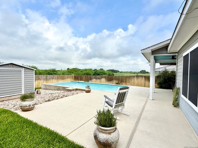 333 Soapstone, Cibolo, TX 78108