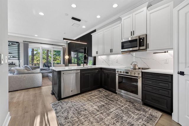 4069 ROCKY SHORES DRIVE, Tampa, FL 33634