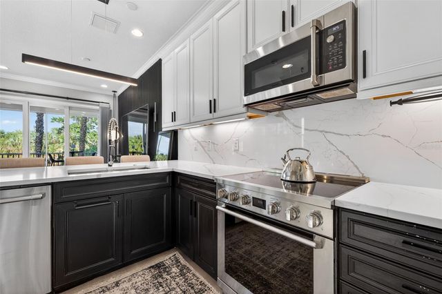 4069 ROCKY SHORES DRIVE, Tampa, FL 33634