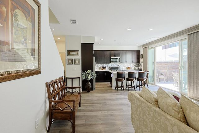 2037 Tango Loop 2, Chula Vista, CA 91915