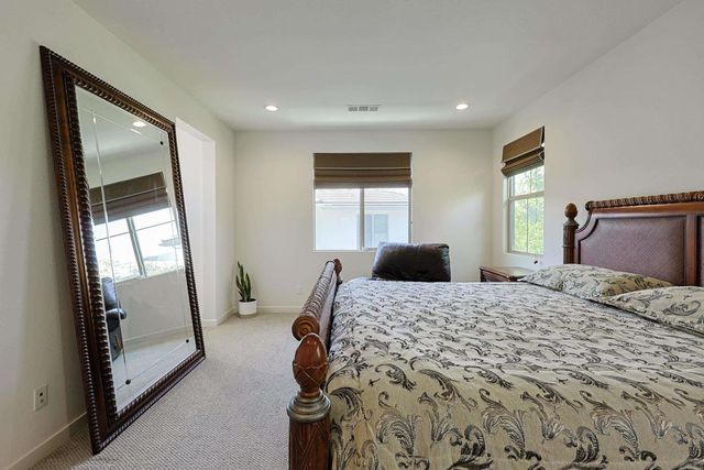 2037 Tango Loop 2, Chula Vista, CA 91915