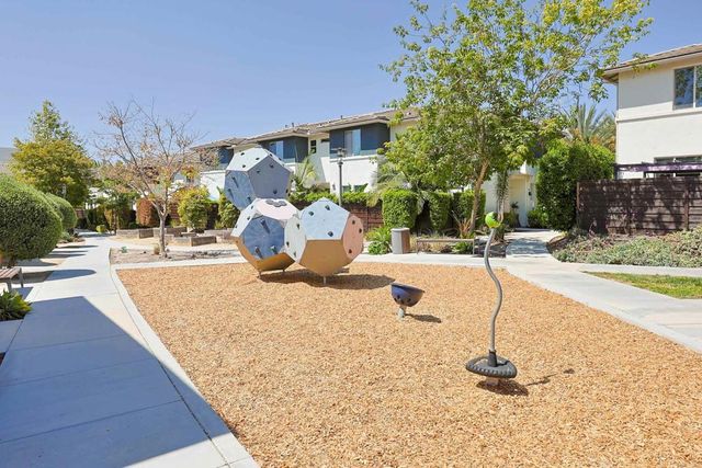 2037 Tango Loop 2, Chula Vista, CA 91915