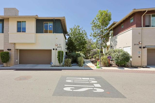 2037 Tango Loop 2, Chula Vista, CA 91915