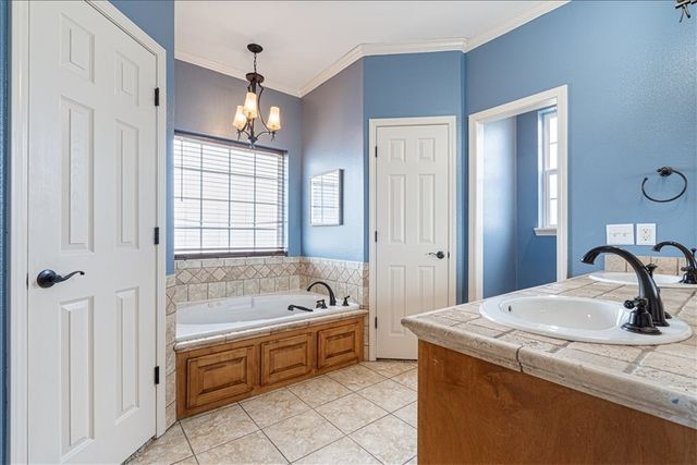 954 NW Main Street, Gentry, AR 72734