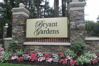 8 Bryant Crescent 1A, White Plains, NY 10605