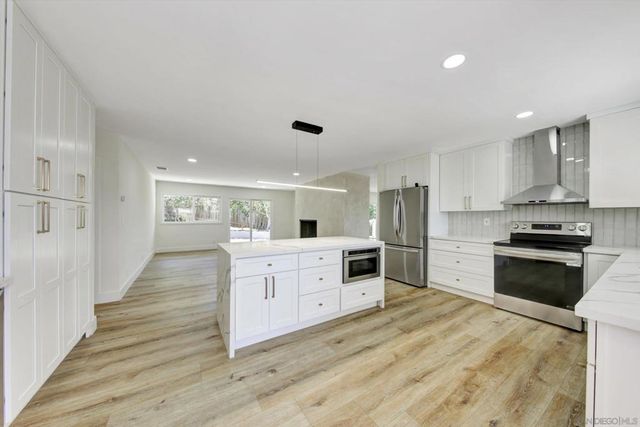 4491 Glen, La Mesa, CA 91941