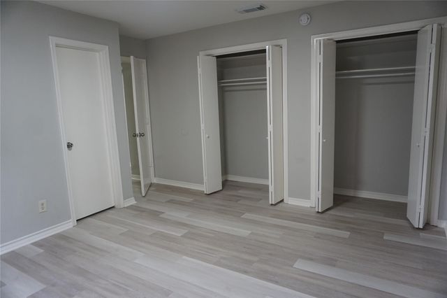 1915 Normal Park Drive A, Huntsville, TX 77340