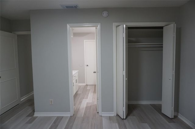 1915 Normal Park Drive A, Huntsville, TX 77340