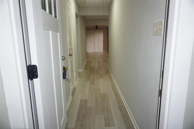 1915 Normal Park Drive A, Huntsville, TX 77340