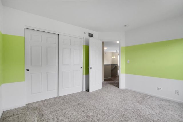 2049 Cabrillo Lane, Hoffman Estates, IL 60192