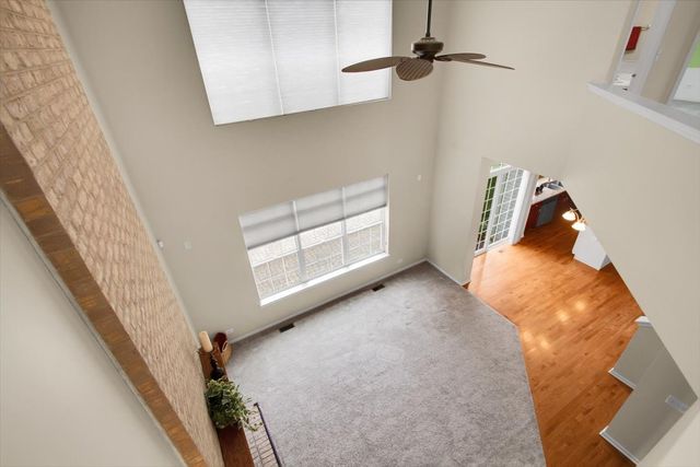 2049 Cabrillo Lane, Hoffman Estates, IL 60192