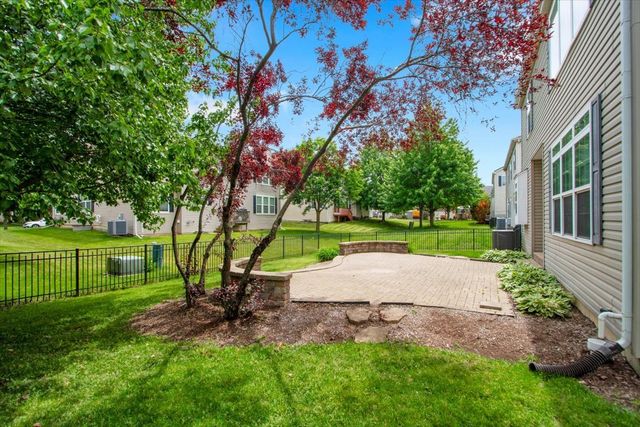 2049 Cabrillo Lane, Hoffman Estates, IL 60192