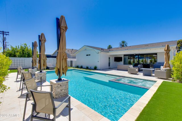 650 E COLTER Street, Phoenix, AZ 85012