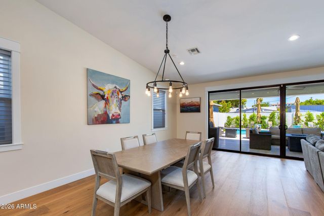 650 E COLTER Street, Phoenix, AZ 85012