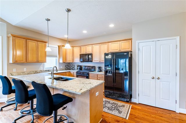 292 Carriage Path Court, Webster, NY 14580