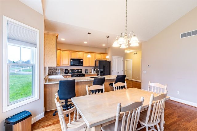 292 Carriage Path Court, Webster, NY 14580