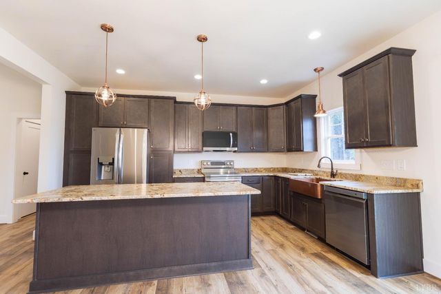 2427 Double Bridges Road, Spout Spring, VA 24593