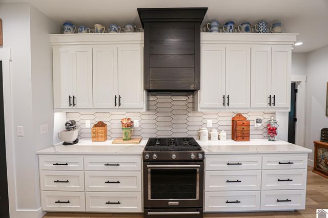 137 Estates Dr, Gilbertsville, KY 42044