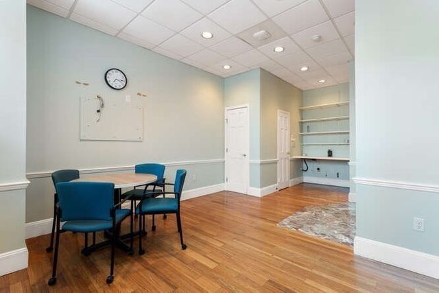 2 Hawthorne 101s, Boston, MA 02114