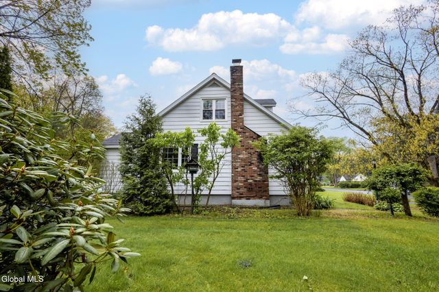 65 Pashley Road, Glenville, NY 12302