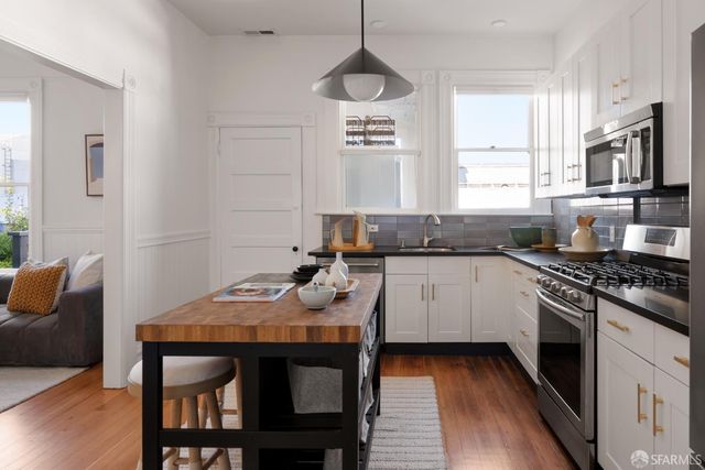 3270 20th Street, San Francisco, CA 94110