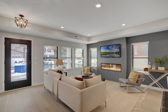 3628 Colfax Avenue S, Minneapolis, MN 55409