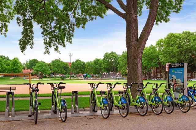 3628 Colfax Avenue S, Minneapolis, MN 55409