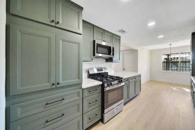 3022 Sparrow Street, Houston, TX 77051