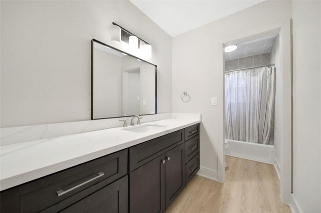 3022 Sparrow Street, Houston, TX 77051