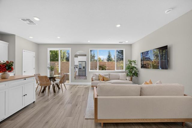 1480 Westwind Way, Rocklin, CA 95765