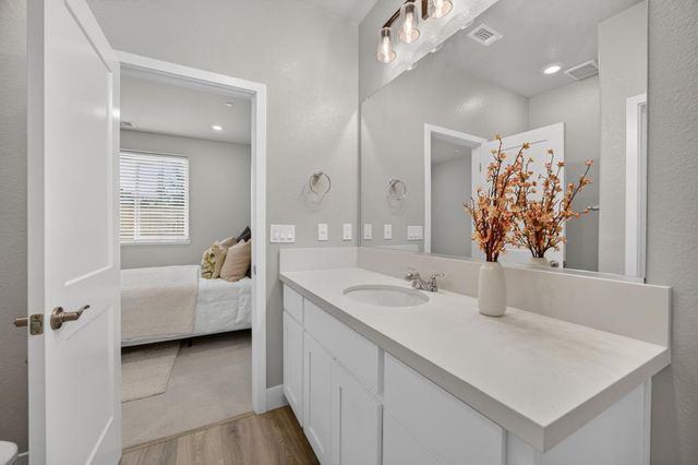 1480 Westwind Way, Rocklin, CA 95765