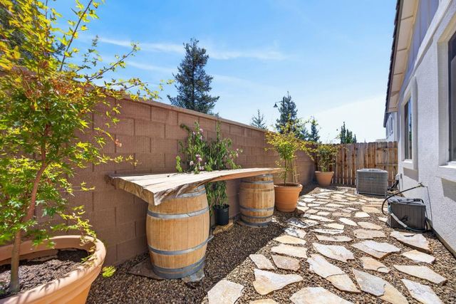 1480 Westwind Way, Rocklin, CA 95765