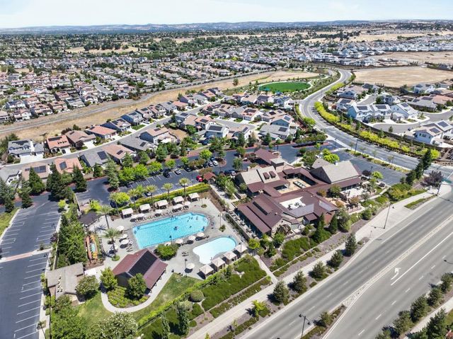 1480 Westwind Way, Rocklin, CA 95765