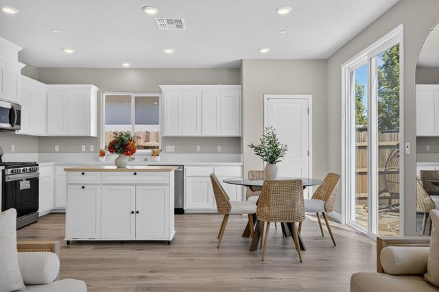 1480 Westwind Way, Rocklin, CA 95765