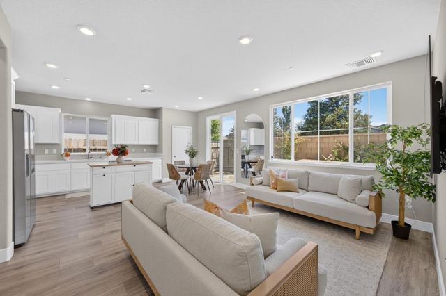 1480 Westwind Way, Rocklin, CA 95765