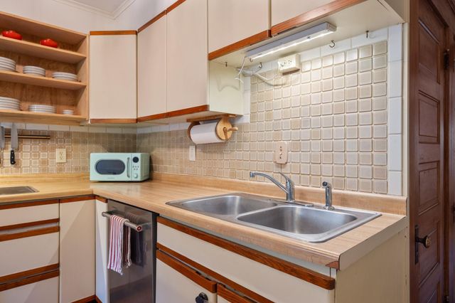 2101 Scudder Street, Saint Paul, MN 55108