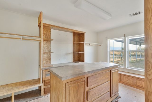 202 Tom Lackey Ln, Alpine, TX 79830